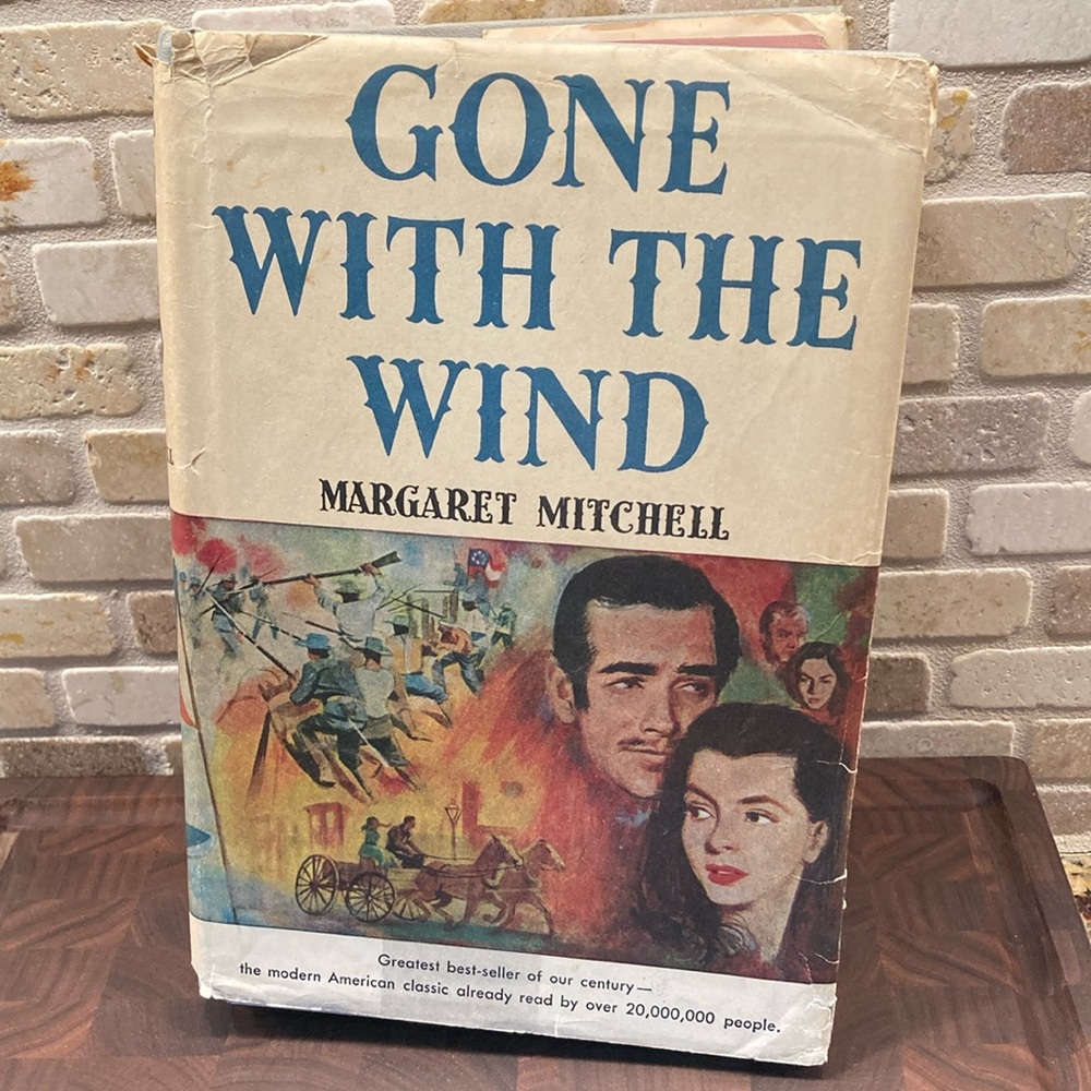 Vintage 1964 Gone with the Wind by Margaret Mitchell